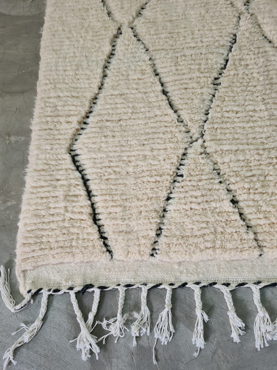 Rivers of Light – Beni Ourain Rug with Linear Glyph Flow