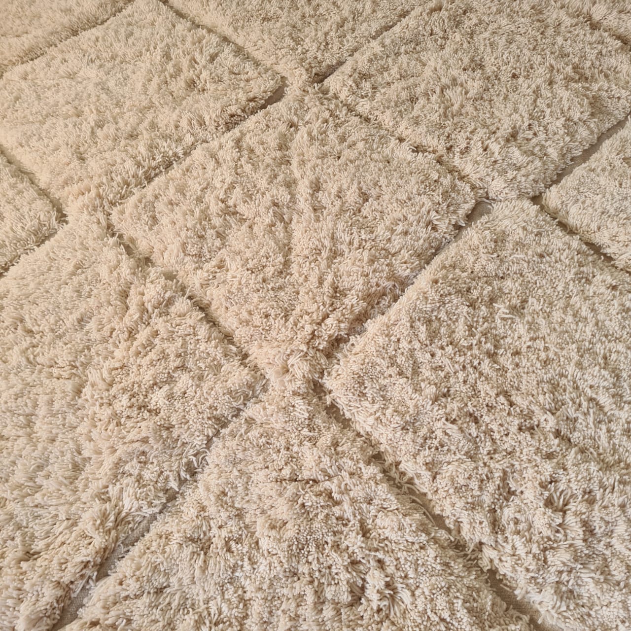 Marmoucha Diamond Lattice — Natural Ivory Wool