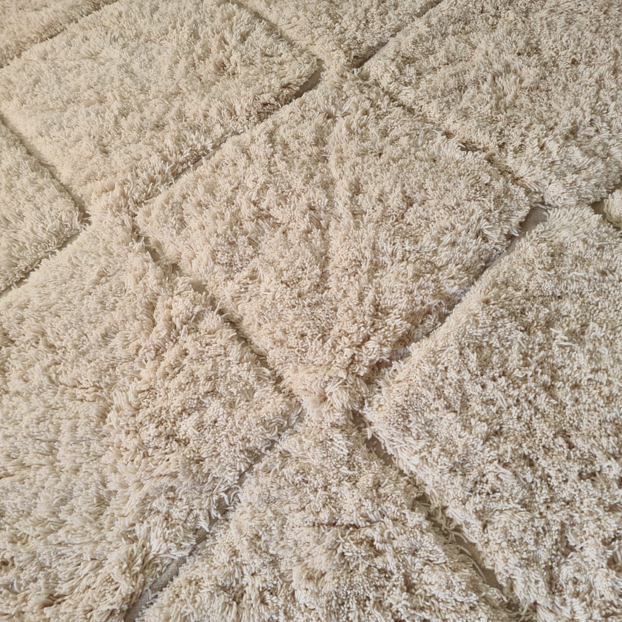 Marmoucha Diamond Lattice — Natural Ivory Wool