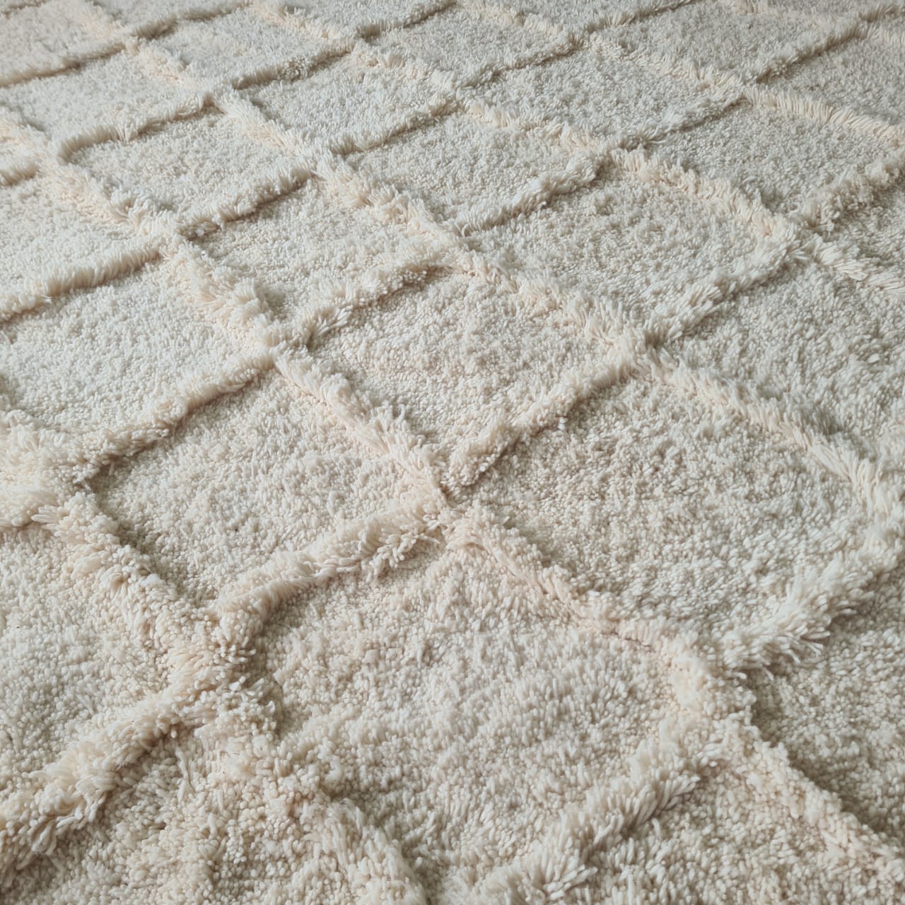Marmoucha Diamond Lattice — Natural Ivory Wool