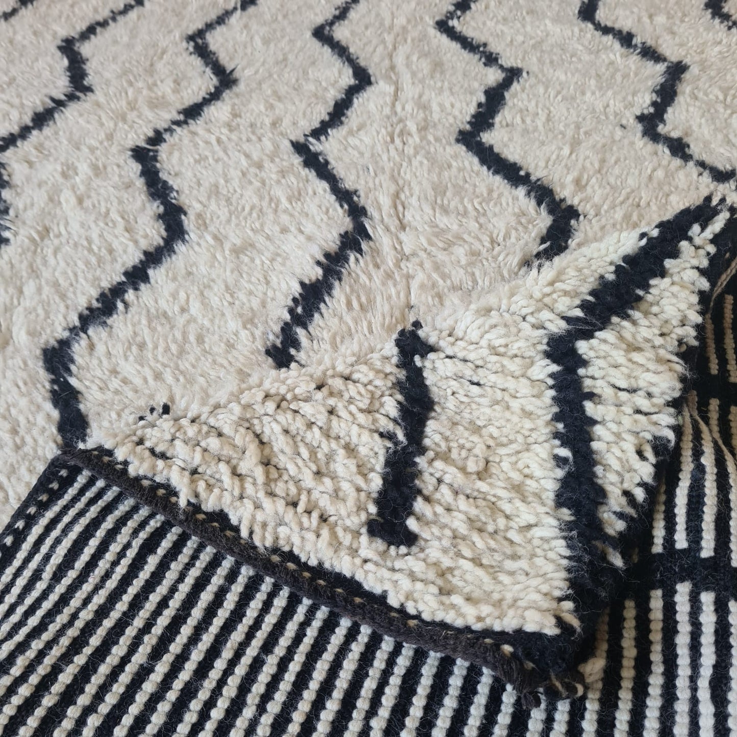 River Zig — Beni Ourain Serpentine Lines