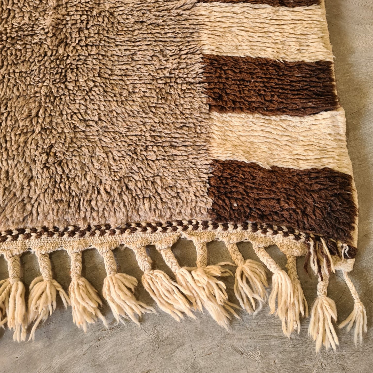 Beni Mrirt Striped Guard Runner — Umber & Ecru with Heathered Grey Field