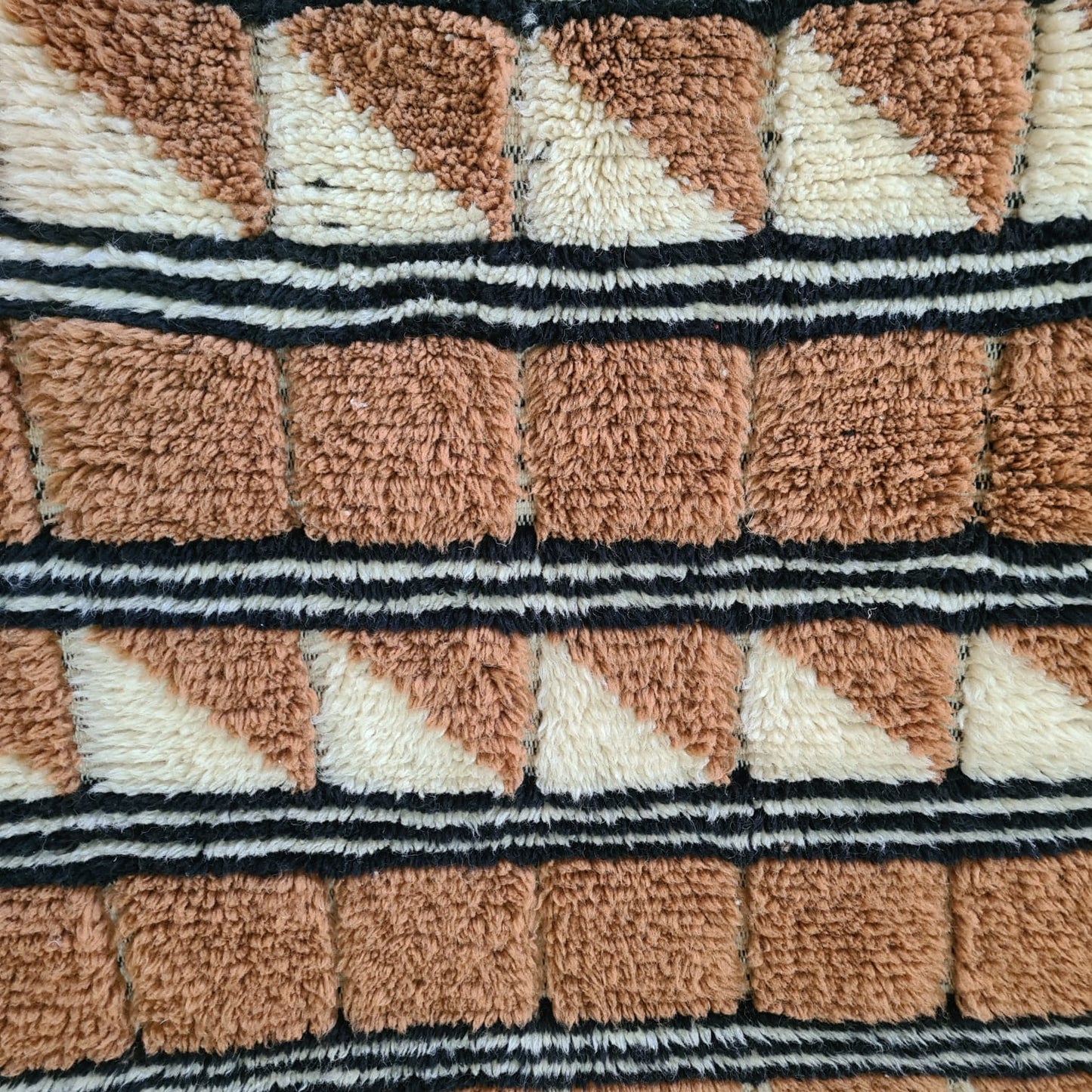 Marmoucha Check & Fang — Camel/Ivory Ledger