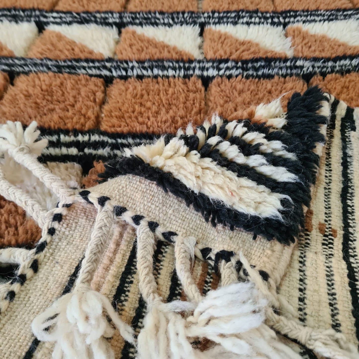 Marmoucha Check & Fang — Camel/Ivory Ledger