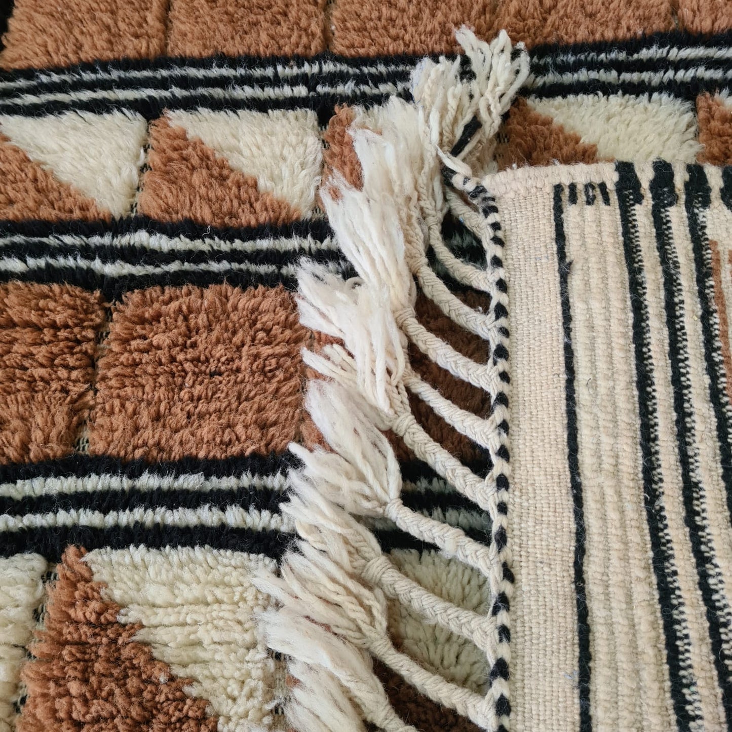 Marmoucha Check & Fang — Camel/Ivory Ledger
