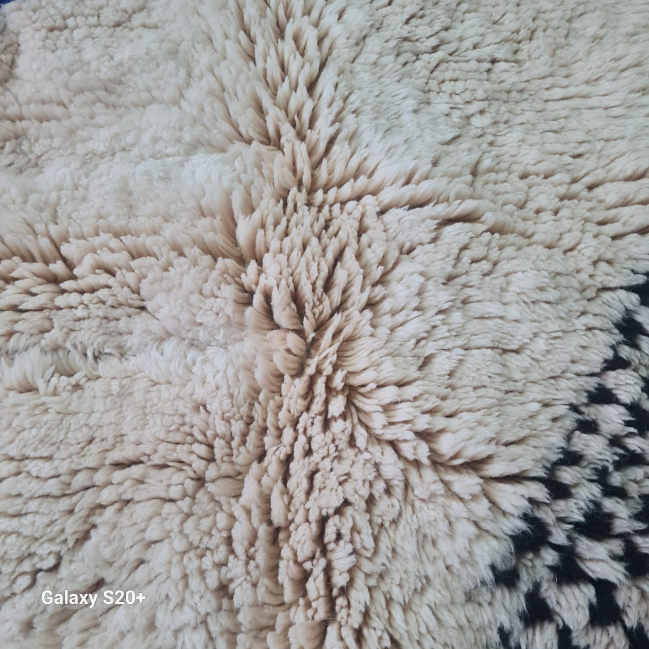 Atlantic Echoes – Beni Mrirt Rug in Oceanic Blues