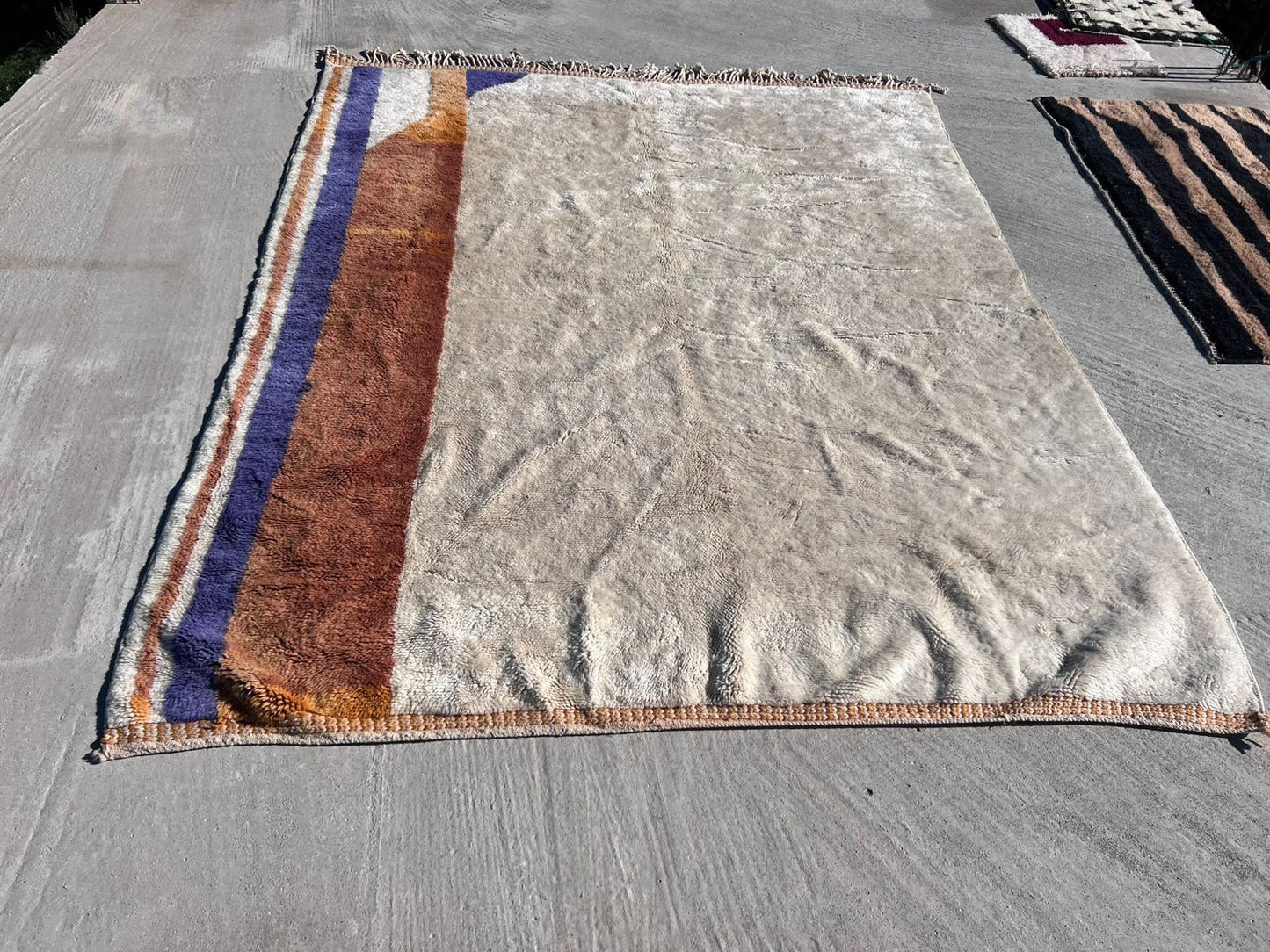 Beni Mrirt Margin Study — Ivory Field with Violet Selvedge