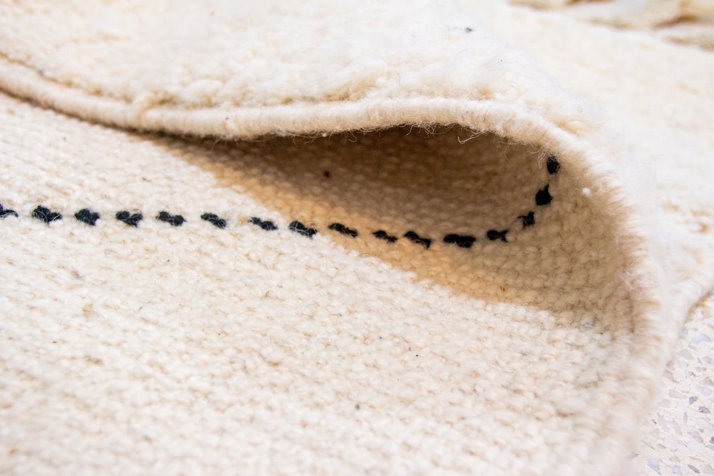 Marmoucha Minimal Cross – Ivory Wool Geometry