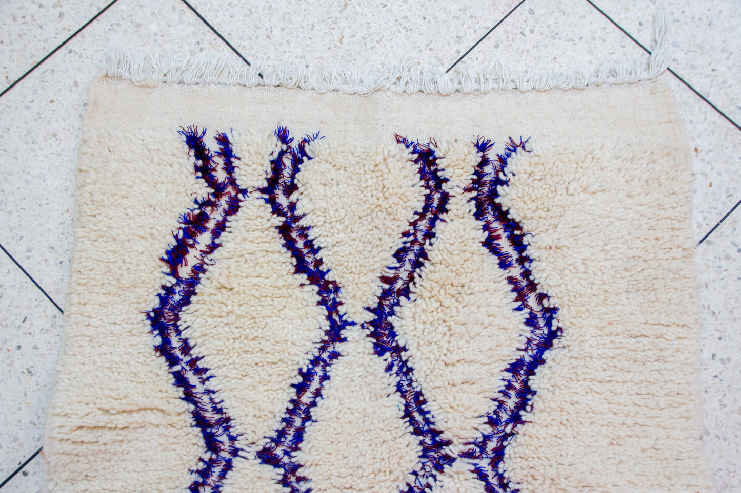 Azilal Double Zigzag Lattice — Ivory with Indigo