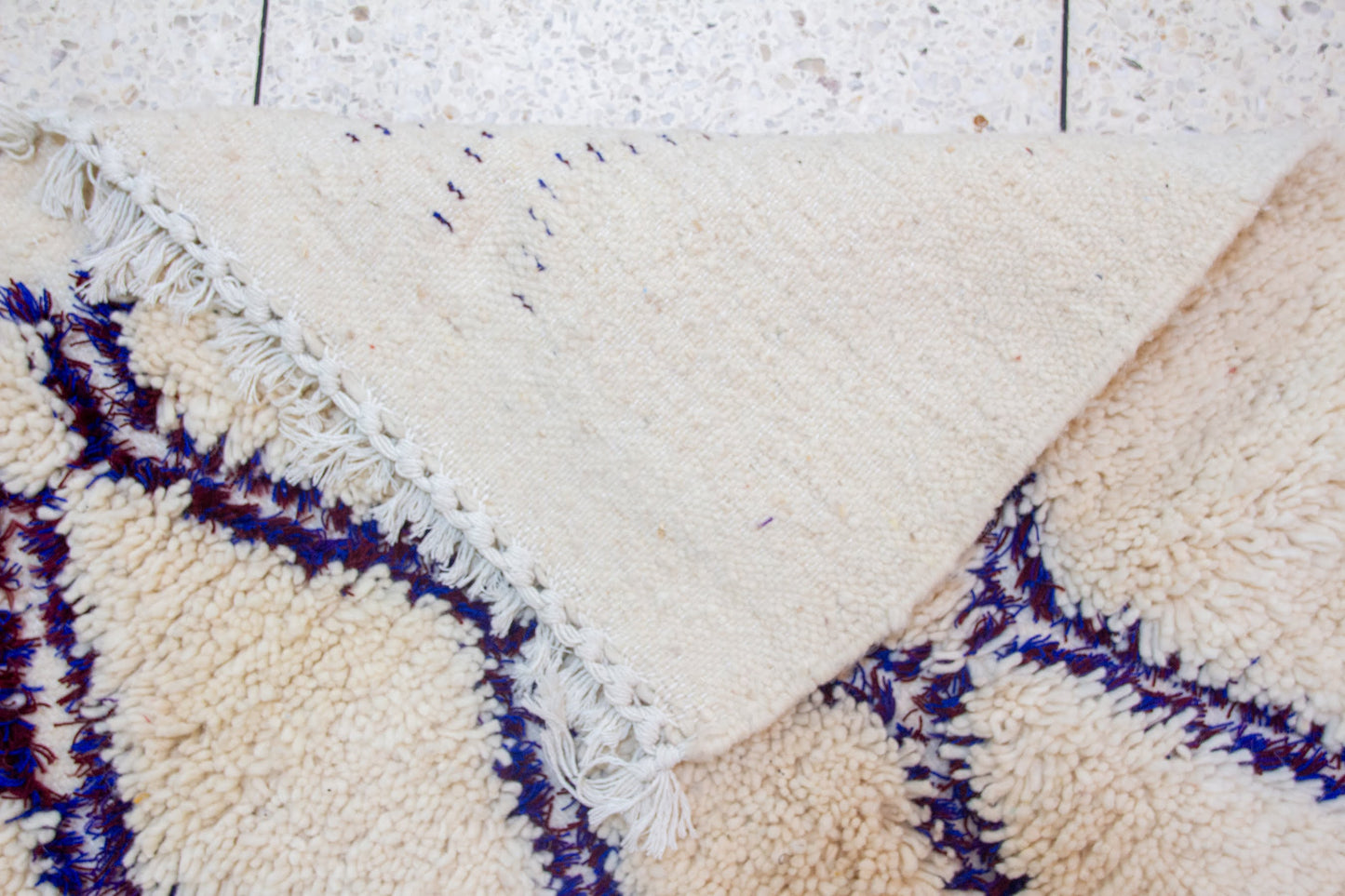 Azilal Double Zigzag Lattice — Ivory with Indigo