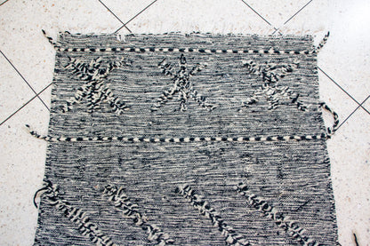 Zanafi Boujaad Runner — Star Motifs in Braided Relief