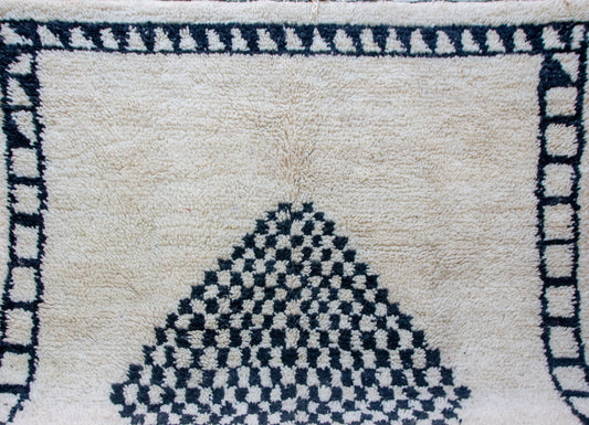 Beni Ourain Checker Pyramid — Ivory Wool with Geometric Border