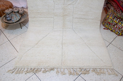 Beni Ourain Rug — Ivory “Ghost-Line” Geometry