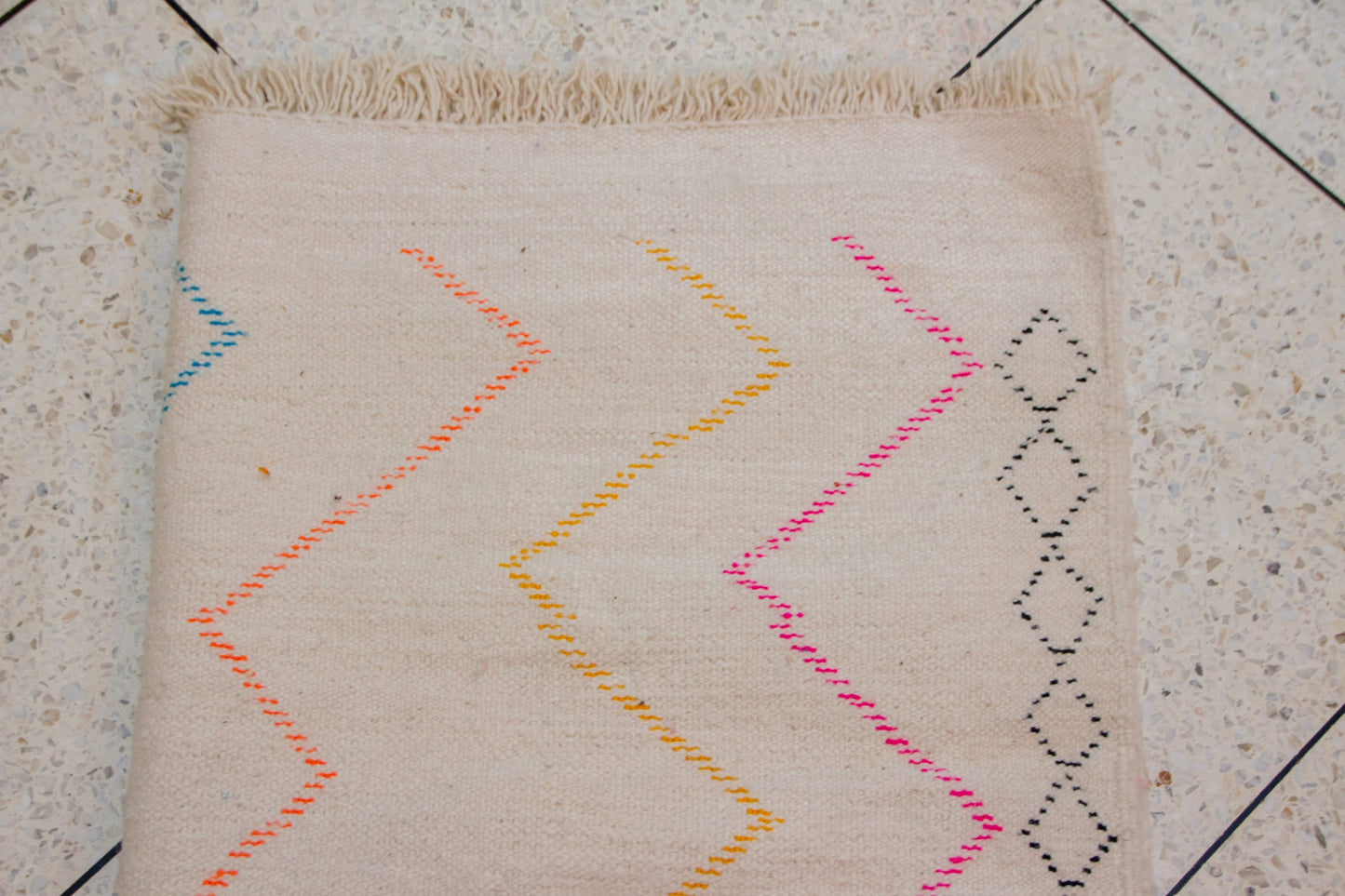Azilal Chromatic Zigzag Columns — Ivory Wool with Neon Accents