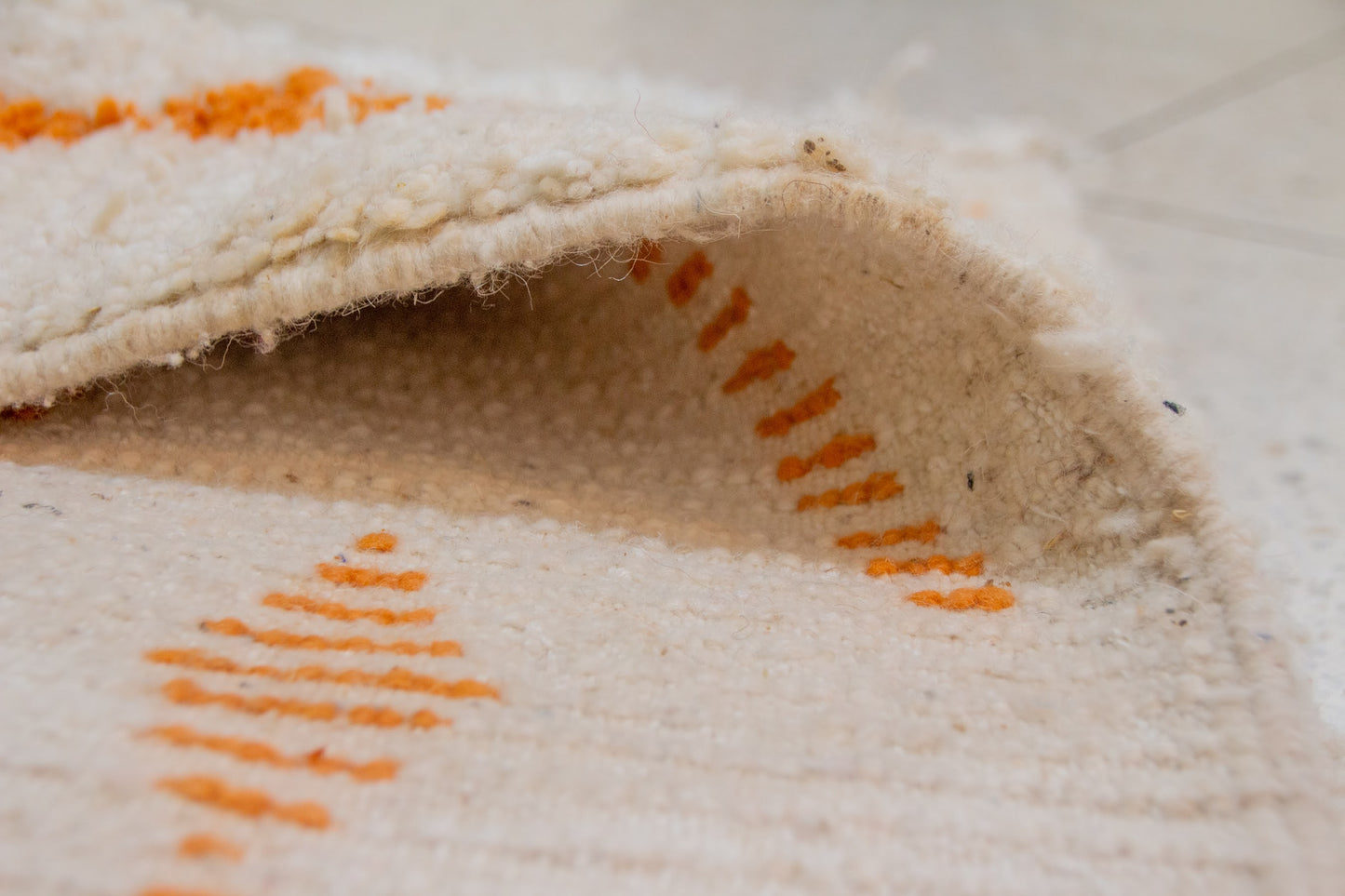 Azilal Arrow Motif — Ivory Wool with Saffron and Charcoal Accents