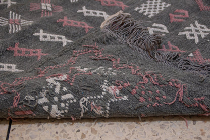 Silent Glyphs – Boujaad Runner