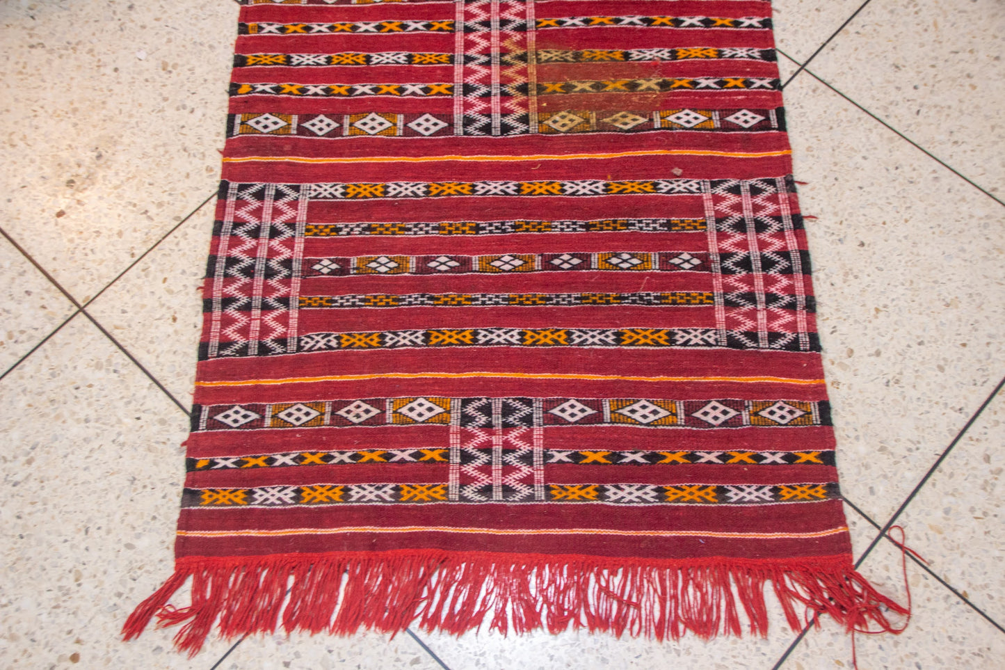 Zemmour Runner – Crimson Ancestry in Handwoven Wool
