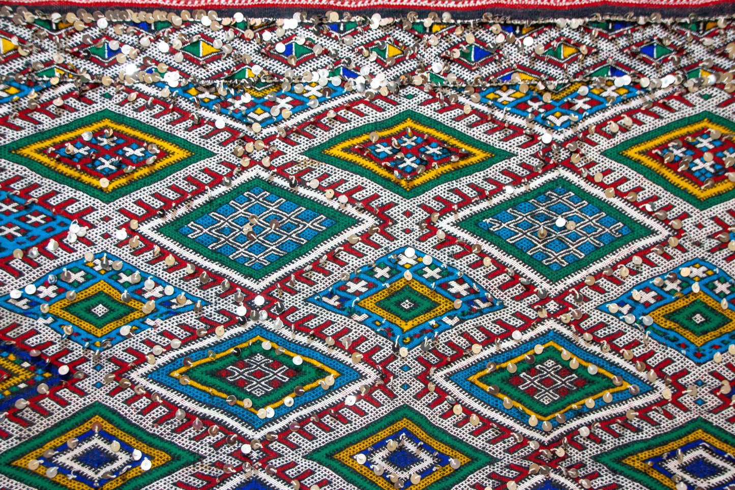 Beni Mguild Henbel Kilim — Lattice of Jewels