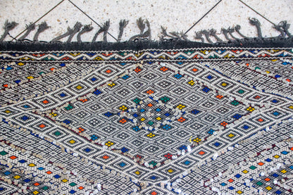 Beni Mguild Henbel Kilim — Celestial Lattice in Indigo and Silver