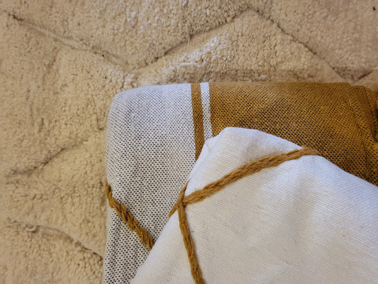 Safi Loom Set — Saffron Lattice on Ivory