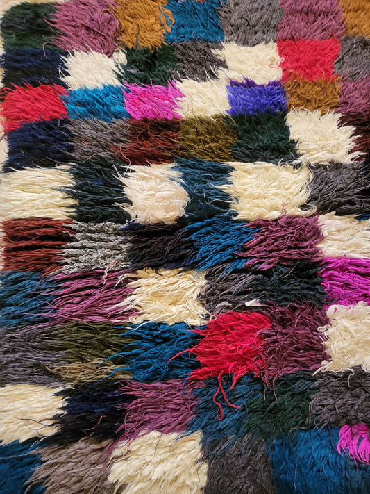 Boucherouite Chromatic Grid — Atlas Runner