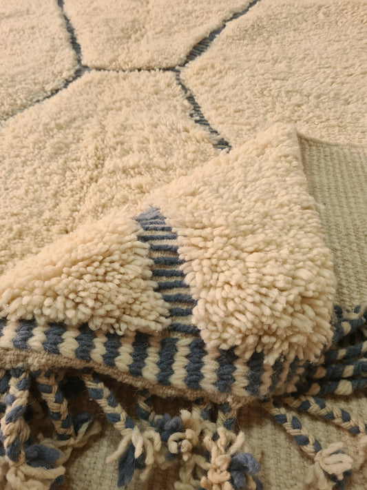 Marmoucha Azure Honeycomb — Ivory Field