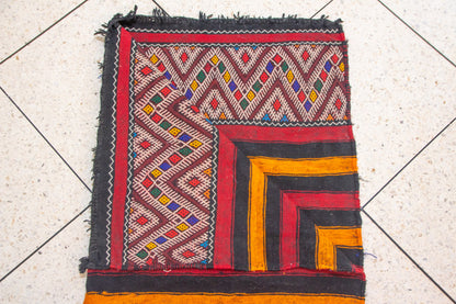 Crimson Geometry – Aït Zayane Vintage Masterpiece