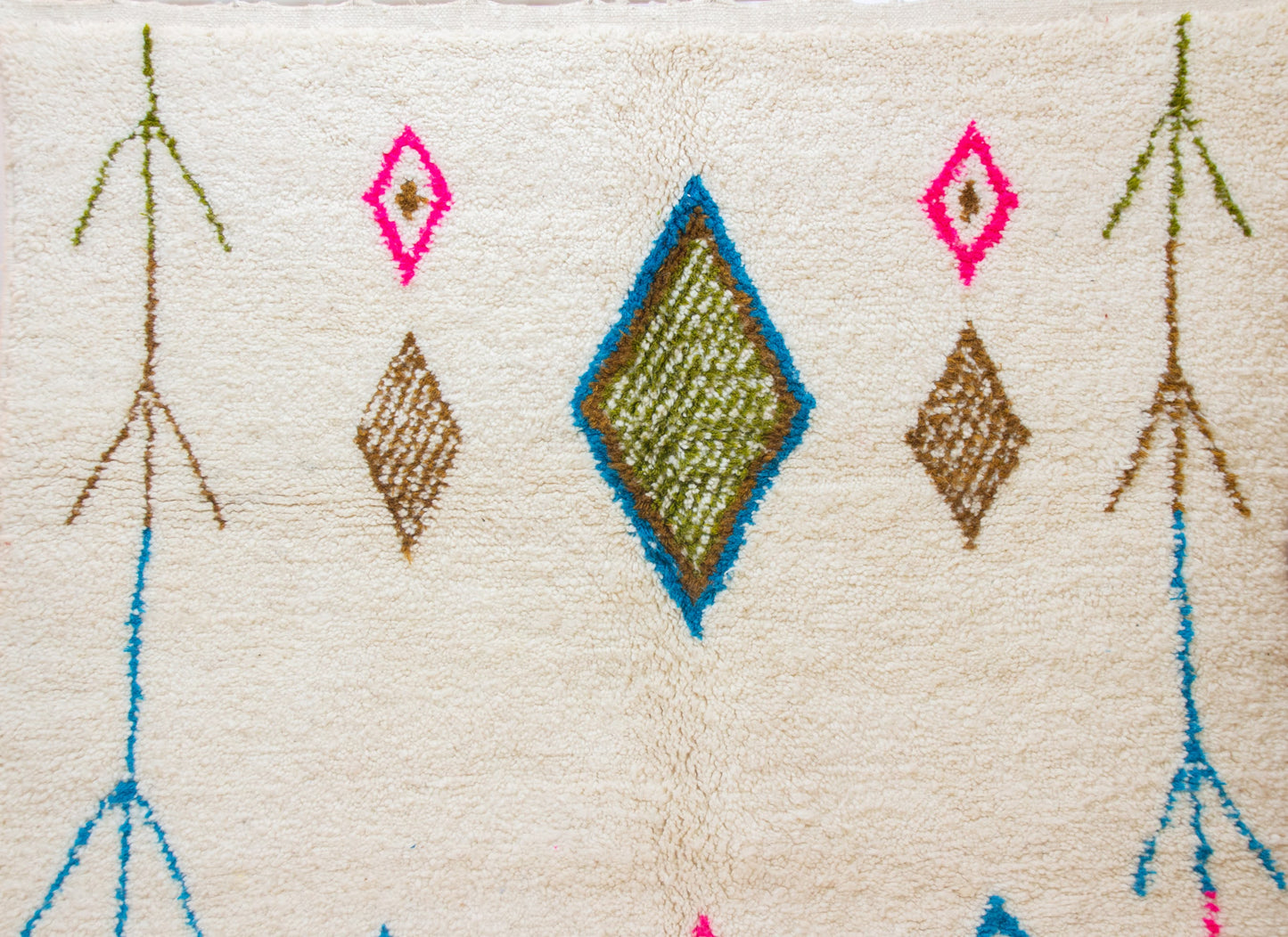 Azilal Pile Rug — Ivory Field with Neon Lozenge Axis & Branch Glyphs