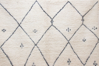 Beni Ourain Pile Rug — Ivory Field with Charcoal Lattice & Star Tufts
