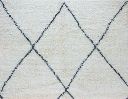 Marmoucha Pile Rug — Ivory Field with Charcoal Open Lattice