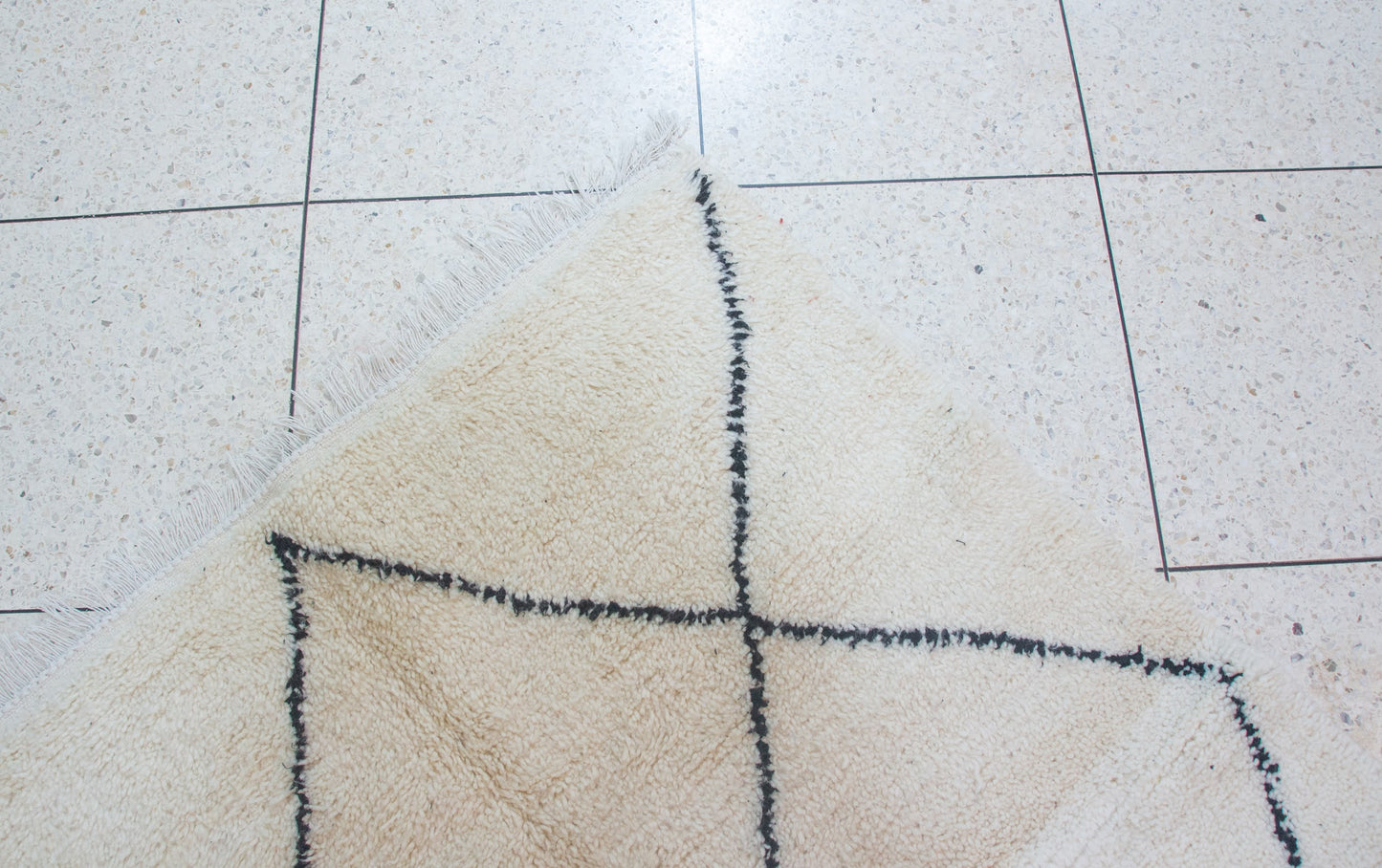 Marmoucha Pile Rug — Ivory Field with Charcoal Open Lattice