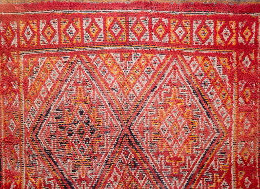 Aït Zayane Crimson Lattice — Nested Diamond Medallions with Guard Borders