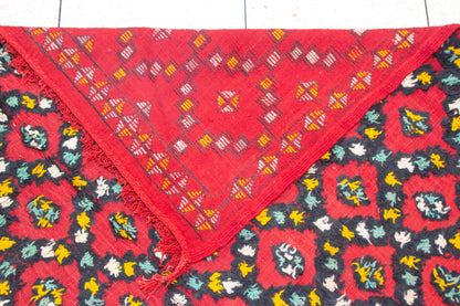 Aït Zayane Rosette Trellis — Red Field with Charcoal Diamond Lattice