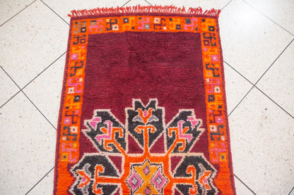 Aït Zayane (Kubba) Star-Rosette — Burgundy Field with Orange Guard Border