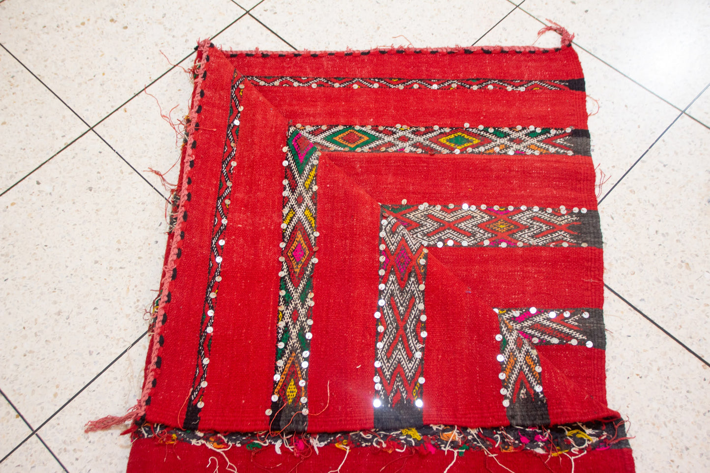 Atlas Radiance – Ait Zayane Red Flatweave with Sequins
