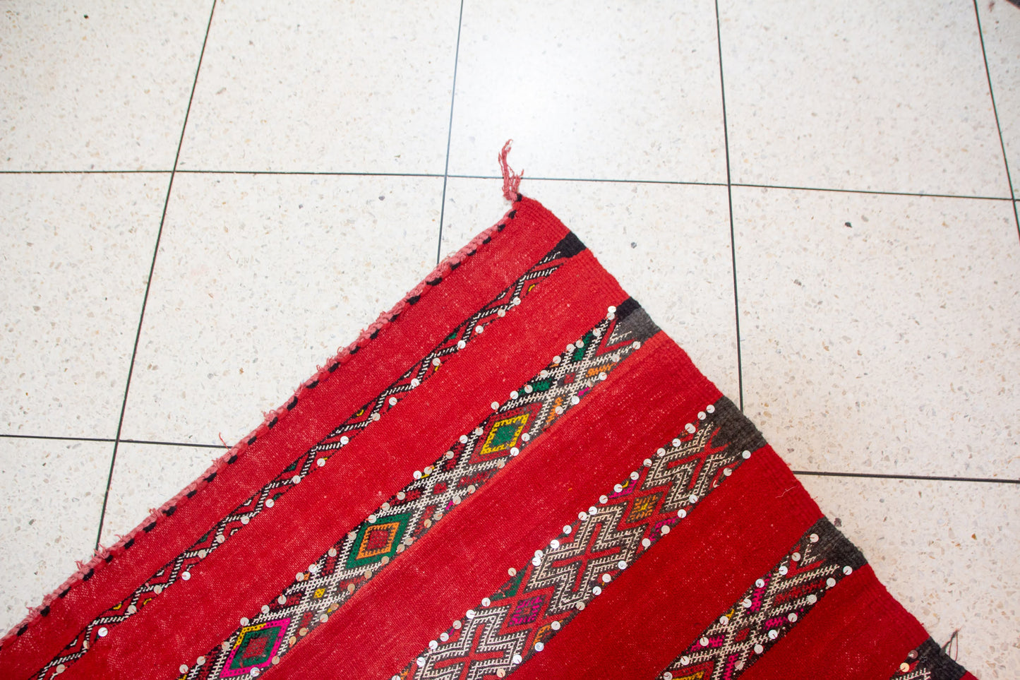 Atlas Radiance – Ait Zayane Red Flatweave with Sequins