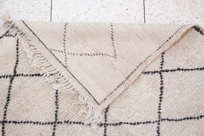 Beni Ourain Fine Grid Lattice — Ivory Wool