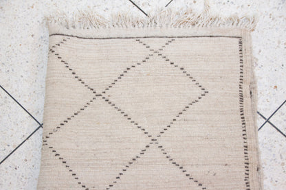 Beni Ourain Fine Grid Lattice — Ivory Wool