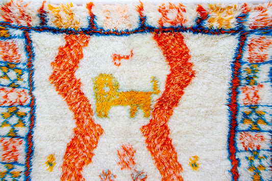 Aït Zayane Kubba — Ivory Wool with Lion & Zigzag Medallion
