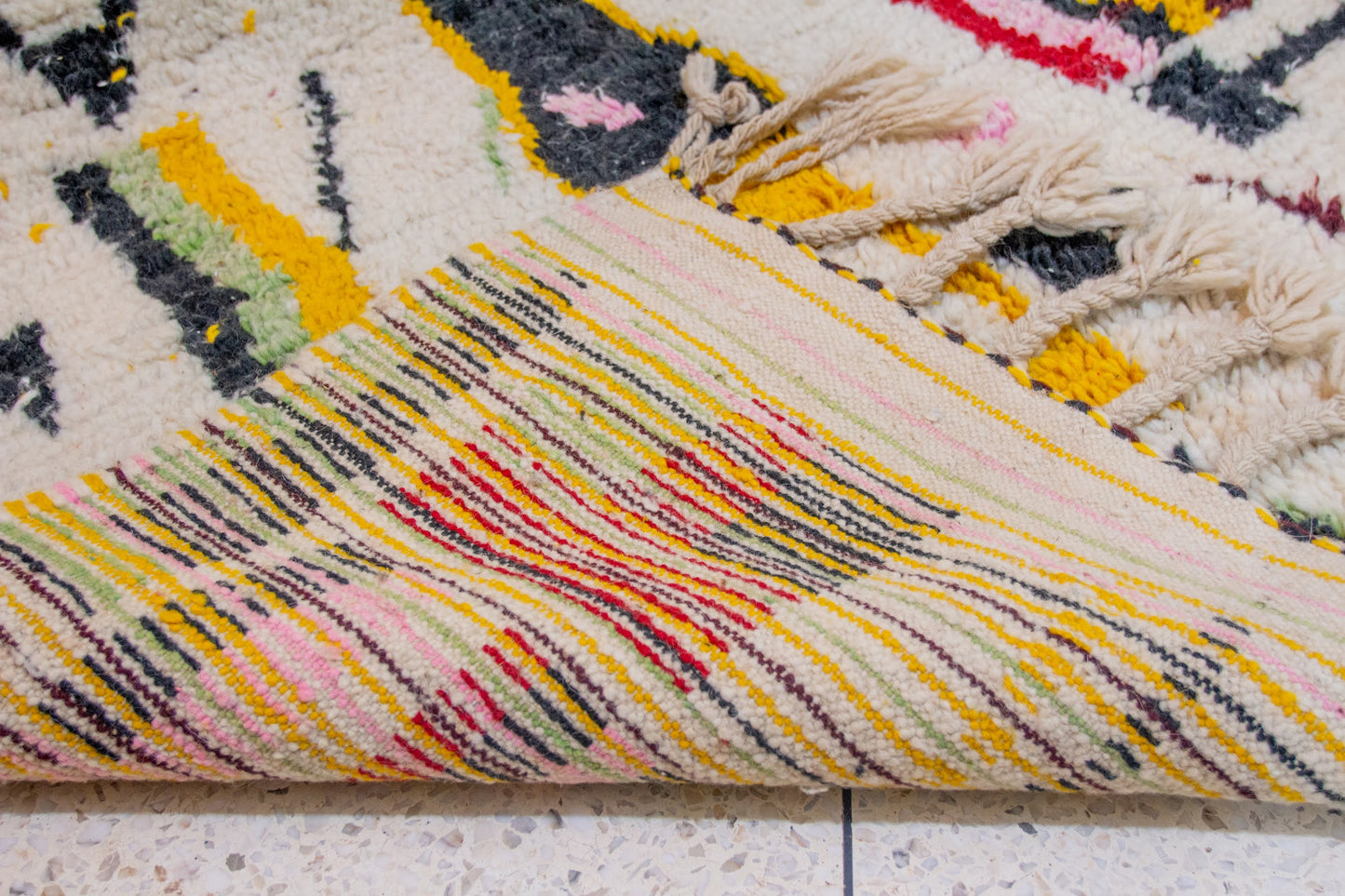 Azilal Pile Rug — Ivory Ground with Totemic Columns & Chevron Crowns