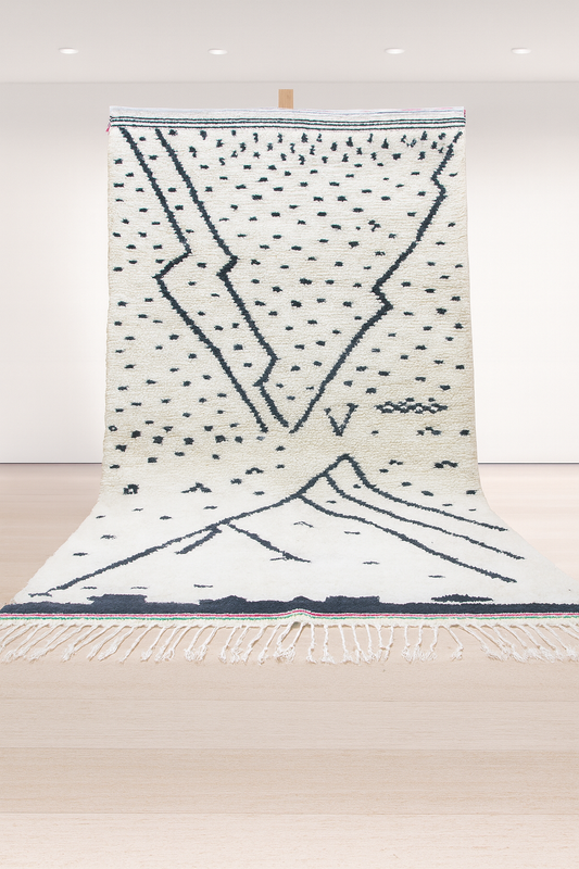 Beni Ourain Ivory Field — Charcoal Linear Motif