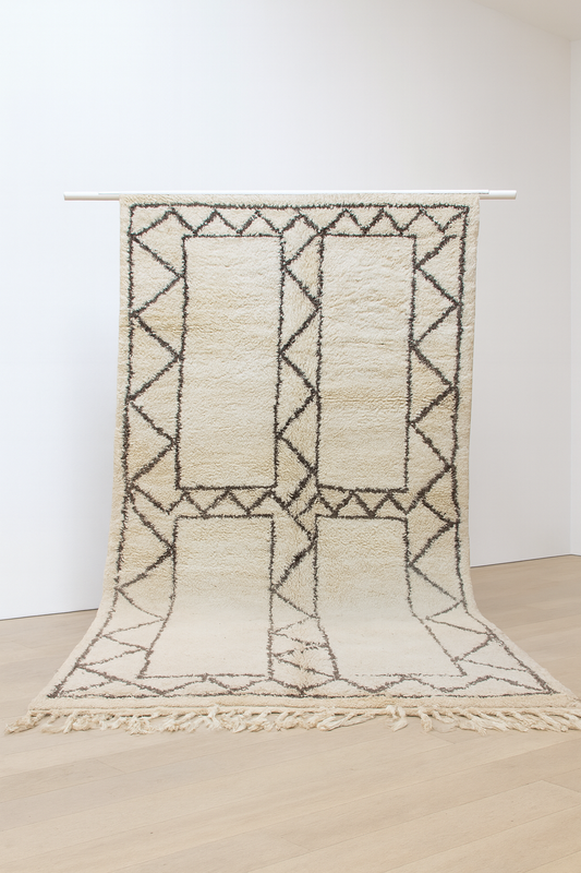 Beni Ourain Geometric Gate — Ivory Wool with Framed Diamond Border