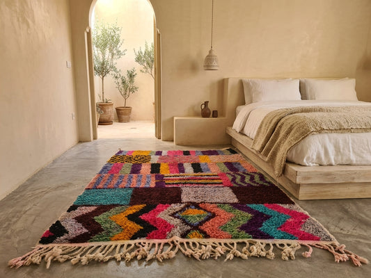 Célébration Chromatique – Tapis Boujaad de Joie Divergente 