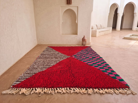 Scarlet Echo – Beni Mrirt Rug with Lozenge in Celebration Weave