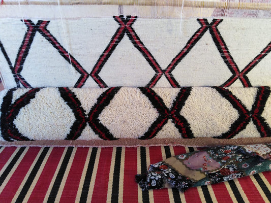 Zayane Kubba Lattice — Ivory, Black & Brick Red Wool