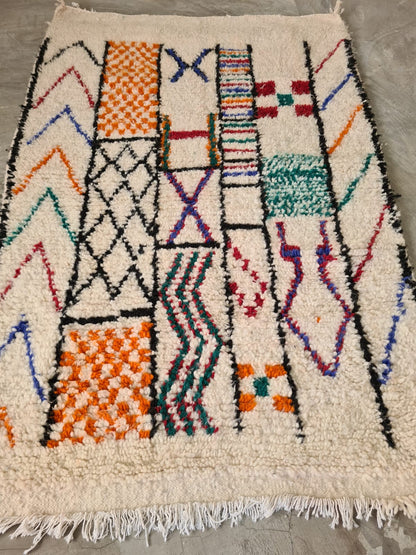 Azilal Storyboard — Chromatic Symbols in Hand-Knotted Wool