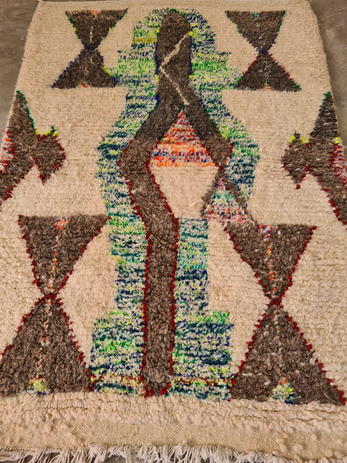 Azilal Totem — Prismatic Lineage in Hand-Knotted Wool