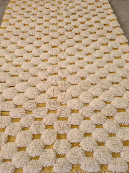 Golden Tesserae – Beni Mrirt PomPom Grid in Handspun Wool