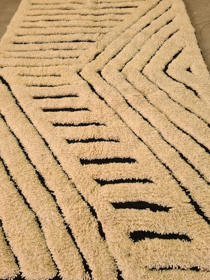 Snow Trail – Beni Ourain Rug in Mountain Wool Geometry