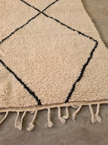 Atlas Grids – Beni Ourain Rug in Geometric Restraint